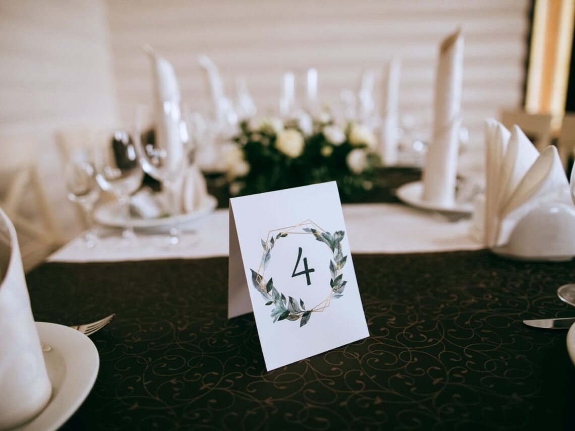 A black and white colored wedding table.